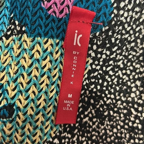 Connie Multicolor Floral Blouse with Button Detail size medium mesh - Picture 7 of 9